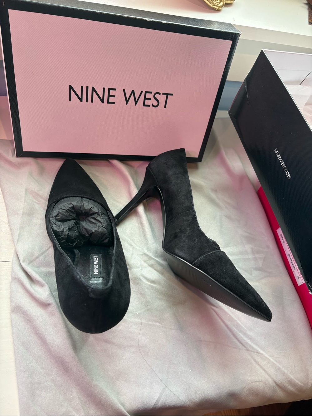 Nine West Black Suede Pointed-Toe Stiletto Pumps 9M